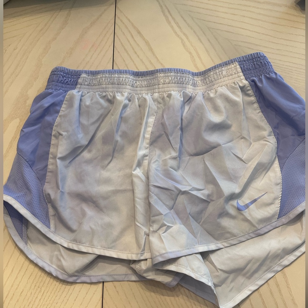 Nike dry fit purple and white running short
